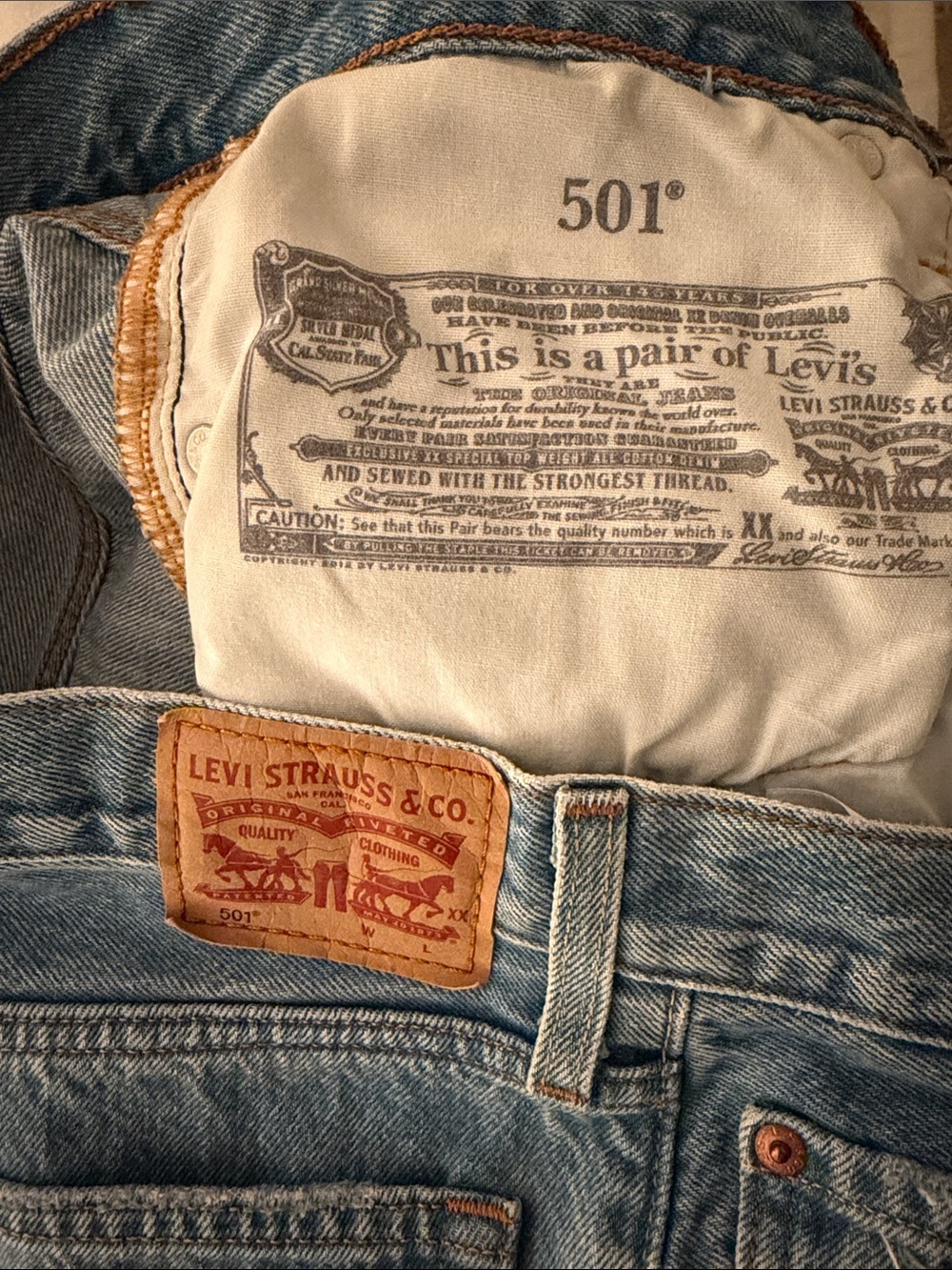 Levi’s 501 90s ankle jean in light blue - Picture 5 of 5